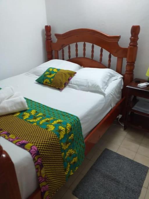 Maison Creole Chaleureuse Avec Stationnement لو جوسيير المظهر الخارجي الصورة